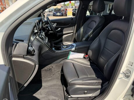 Mercedes-Benz GLC 2.0 GLC250 AMG Line (Premium) Coupe G-Tronic+ 4MATIC Euro 6 (s/s) 5dr 44