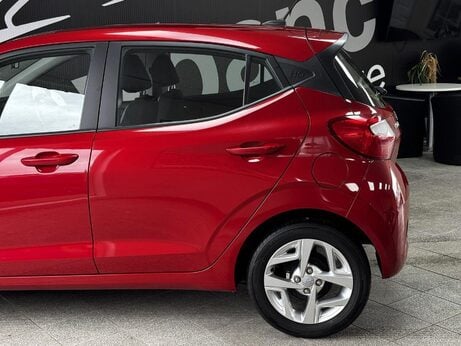 Hyundai i10 1.0 SE Connect Auto Euro 6 (s/s) 5dr 3