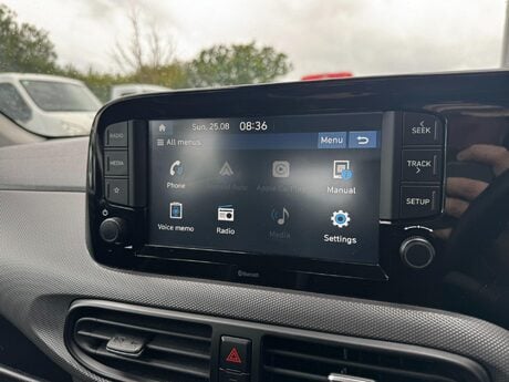 Hyundai i10 1.0 SE Connect Auto Euro 6 (s/s) 5dr 29