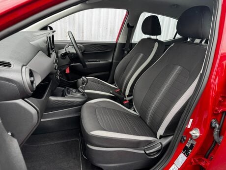 Hyundai i10 1.0 SE Connect Auto Euro 6 (s/s) 5dr 38