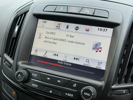 Vauxhall Insignia 2.0 CDTi ecoFLEX Tech Line Sports Tourer Euro 6 (s/s) 5dr 26