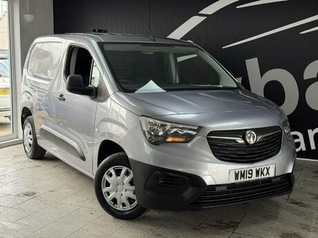 Vauxhall Combo 1.6 Turbo D 2000 Edition L1 H1 Euro 6 (s/s) 4dr 1