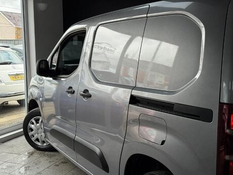 Vauxhall Combo 1.6 Turbo D 2000 Edition L1 H1 Euro 6 (s/s) 4dr 3
