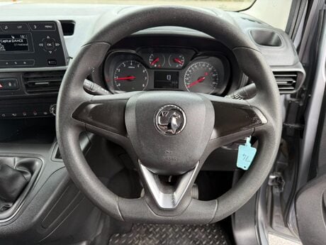 Vauxhall Combo 1.6 Turbo D 2000 Edition L1 H1 Euro 6 (s/s) 4dr 23