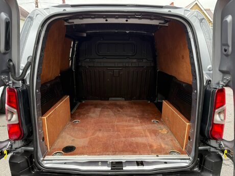 Vauxhall Combo 1.6 Turbo D 2000 Edition L1 H1 Euro 6 (s/s) 4dr 29