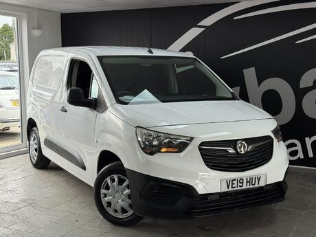 Vauxhall Combo 1.5 Turbo D 2000 Edition L1 H1 Euro 6 4dr 1