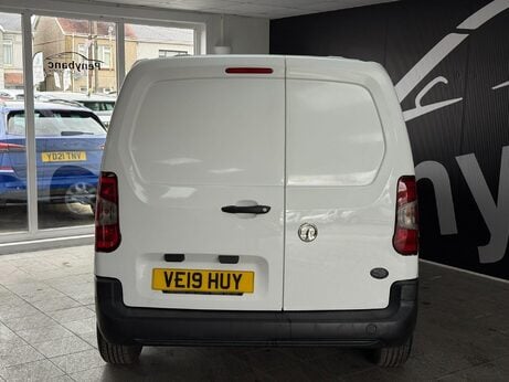 Vauxhall Combo 1.5 Turbo D 2000 Edition L1 H1 Euro 6 4dr 1