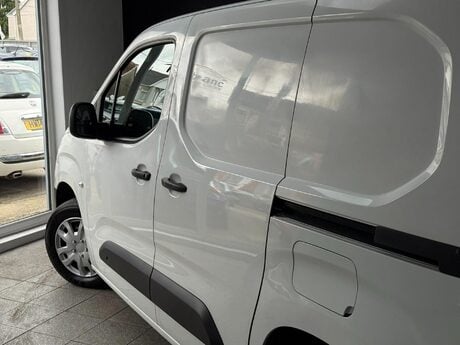 Vauxhall Combo 1.5 Turbo D 2000 Edition L1 H1 Euro 6 4dr 16
