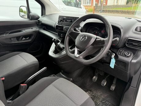 Vauxhall Combo 1.5 Turbo D 2000 Edition L1 H1 Euro 6 4dr 19