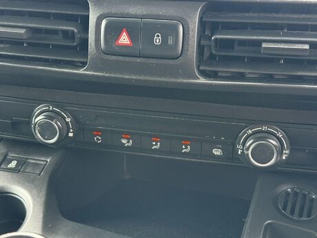 Vauxhall Combo 1.5 Turbo D 2000 Edition L1 H1 Euro 6 4dr 26