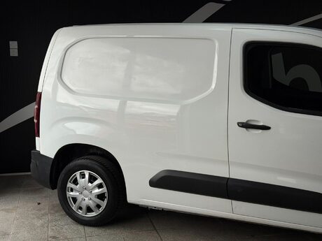 Vauxhall Combo 1.5 Turbo D 2000 Edition L1 H1 Euro 6 4dr 5
