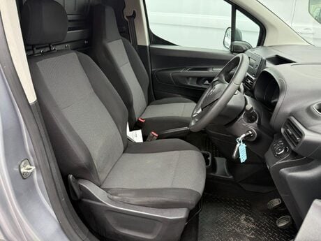 Vauxhall Combo 1.6 Turbo D 2000 Edition L1 H1 Euro 6 (s/s) 4dr 21
