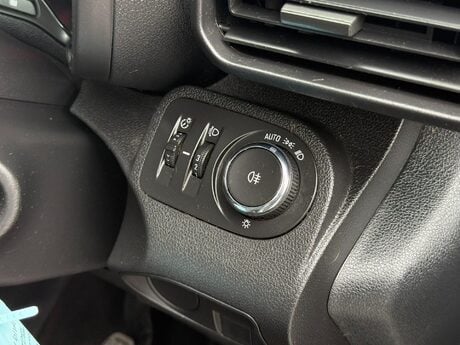 Vauxhall Combo 1.6 Turbo D 2000 Edition L1 H1 Euro 6 (s/s) 4dr 22