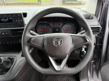 Vauxhall Combo 1.6 Turbo D 2000 Edition L1 H1 Euro 6 (s/s) 4dr 23