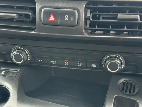 Vauxhall Combo 1.6 Turbo D 2000 Edition L1 H1 Euro 6 (s/s) 4dr 26