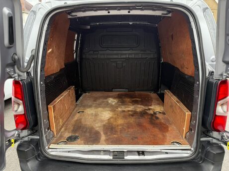 Vauxhall Combo 1.6 Turbo D 2000 Edition L1 H1 Euro 6 (s/s) 4dr 28