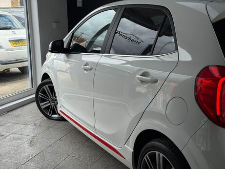 Kia Picanto 1.0 GT-Line Euro 6 5dr 4