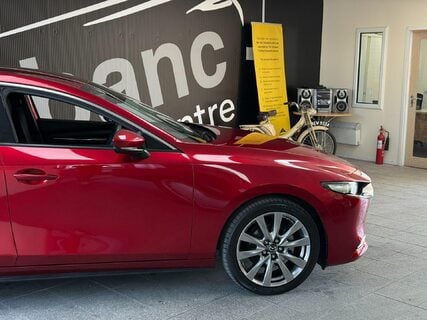 Mazda 3 2.0 e-SKYACTIV-X MHEV Sport Lux Auto Euro 6 (s/s) 4dr