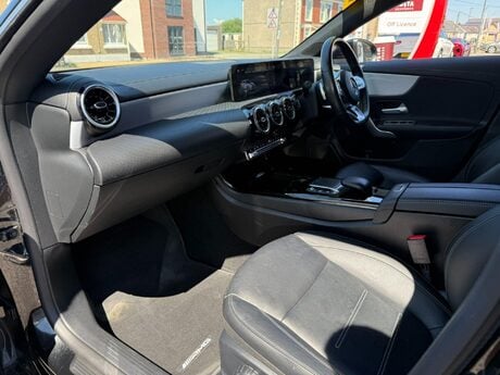 Mercedes-Benz CLA Class 1.3 CLA200 AMG Line Shooting Brake 7G-DCT Euro 6 (s/s) 5dr 41