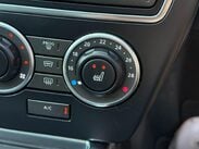 Land Rover Freelander 2 2.2 SD4 HSE Lux CommandShift 4WD Euro 5 5dr 38