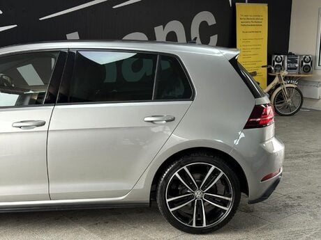 Volkswagen Golf 2.0 TDI GTD Euro 6 (s/s) 5dr 16