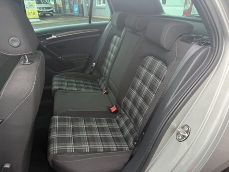 Volkswagen Golf 2.0 TDI GTD Euro 6 (s/s) 5dr 39