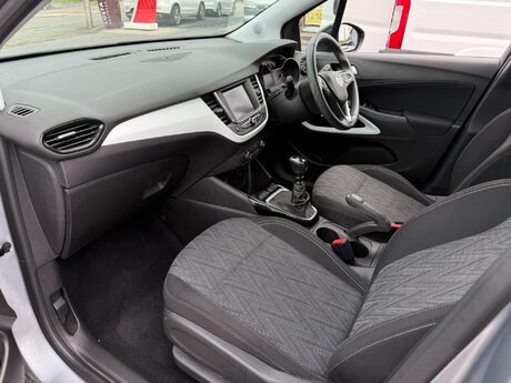 Vauxhall Crossland X 1.2 Turbo Griffin Euro 6 (s/s) 5dr 36