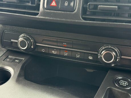 Vauxhall Combo 1.5 Turbo D 2300 Edition Auto L2 H1 Euro 6 (s/s) 4dr 25