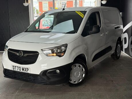 Vauxhall Combo 1.5 Turbo D 2300 Edition Auto L2 H1 Euro 6 (s/s) 4dr 3