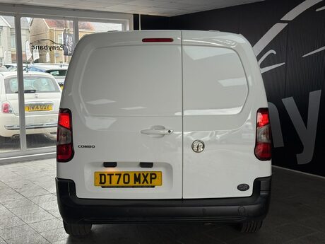 Vauxhall Combo 1.5 Turbo D 2300 Edition Auto L2 H1 Euro 6 (s/s) 4dr 8