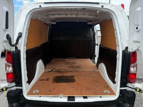 Vauxhall Combo 1.5 Turbo D 2300 Edition Auto L2 H1 Euro 6 (s/s) 4dr 35