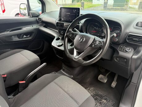 Vauxhall Combo 1.5 Turbo D 2300 Edition Auto L2 H1 Euro 6 (s/s) 4dr 24