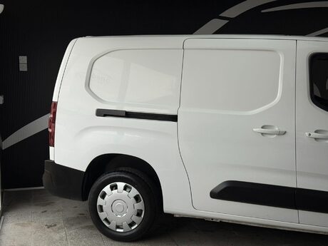 Vauxhall Combo 1.5 Turbo D 2300 Edition Auto L2 H1 Euro 6 (s/s) 4dr 21