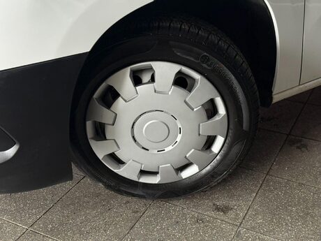Vauxhall Combo 1.5 Turbo D 2300 Edition Auto L2 H1 Euro 6 (s/s) 4dr 22
