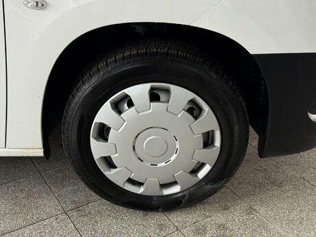 Vauxhall Combo 1.5 Turbo D 2300 Edition Auto L2 H1 Euro 6 (s/s) 4dr 19