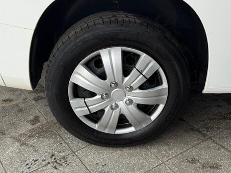 Vauxhall Combo 1.6 Turbo D 2300 Sportive L1 H1 Euro 6 (s/s) 4dr 3