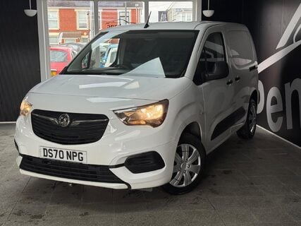 Vauxhall Combo 1.6 Turbo D 2300 Sportive L1 H1 Euro 6 (s/s) 4dr