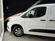 Vauxhall Combo 1.6 Turbo D 2300 Sportive L1 H1 Euro 6 (s/s) 4dr 18