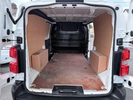Vauxhall Vivaro 1.5 Turbo D 2900 Dynamic L2 H1 Euro 6 (s/s) 6dr 35