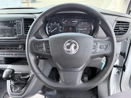 Vauxhall Vivaro 1.5 Turbo D 2900 Dynamic L2 H1 Euro 6 (s/s) 6dr 22
