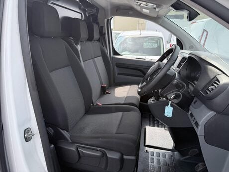 Vauxhall Vivaro 1.5 Turbo D 2900 Dynamic L2 H1 Euro 6 (s/s) 6dr 20
