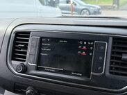 Vauxhall Vivaro 1.5 Turbo D 2900 Dynamic L2 H1 Euro 6 (s/s) 6dr 27