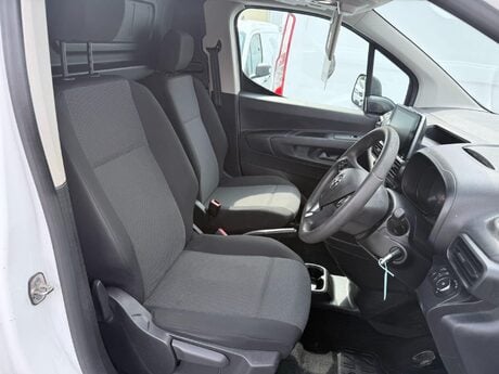 Vauxhall Combo 1.6 Turbo D 2300 Sportive L1 H1 Euro 6 (s/s) 4dr 20