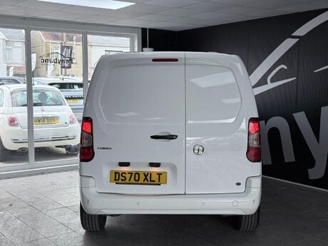 Vauxhall Combo 1.6 Turbo D 2300 Sportive L1 H1 Euro 6 (s/s) 4dr 14