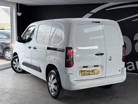 Vauxhall Combo 1.6 Turbo D 2300 Sportive L1 H1 Euro 6 (s/s) 4dr 15