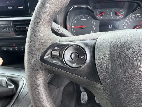 Vauxhall Combo 1.6 Turbo D 2300 Sportive L1 H1 Euro 6 (s/s) 4dr 24