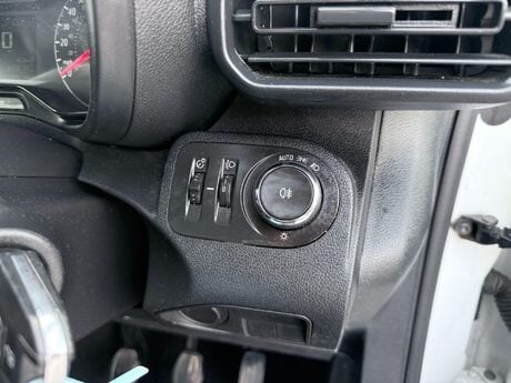Vauxhall Combo 1.6 Turbo D 2300 Sportive L1 H1 Euro 6 (s/s) 4dr 21