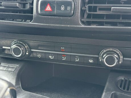 Vauxhall Combo 1.6 Turbo D 2300 Sportive L1 H1 Euro 6 (s/s) 4dr 30