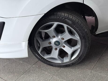 Ford Transit Custom 2.0 TDCi 290 L1 H1 5dr 8