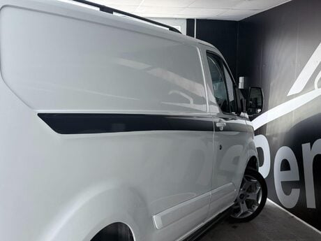 Ford Transit Custom 2.0 TDCi 290 L1 H1 5dr 11